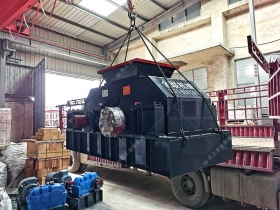 中型1000x700直连式对辊正能量不良网站发往广东