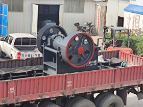 颚式正能量不良网站发往重庆破碎矿石