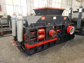 1200x800大型液压对辊正能量不良网站发货 发往湖北