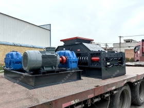 直连式对辊正能量不良网站发货 中小型破碎设备发往河南