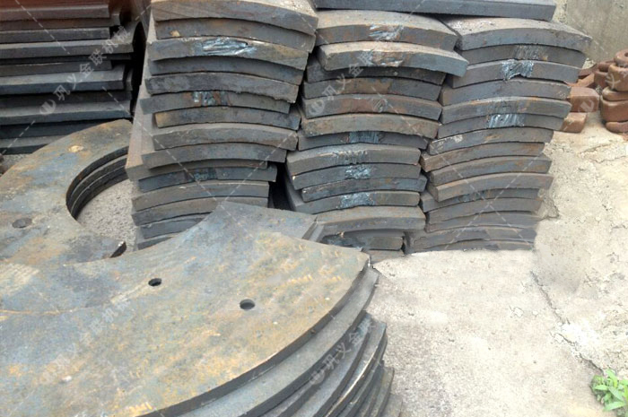 双级粉碎机-双级无筛底粉碎机-小型双级正能量不良网站-工作原理-图片-视频及型号参数