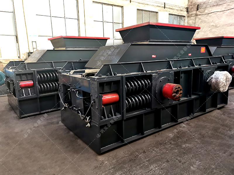 锰钢对辊正能量不良网站会出现堵塞现象吗？