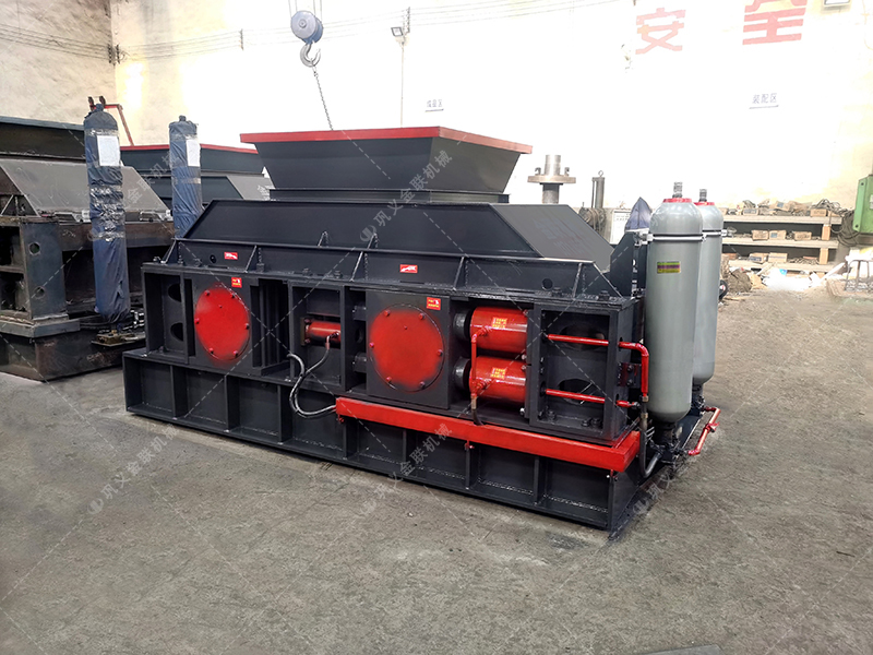 如何选择对辊正能量网站入口的生产厂家？