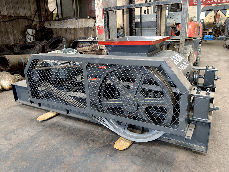 大块煤矸石直接喂料会损坏设备？狼牙齿辊为何敢承诺'来者不拒'？