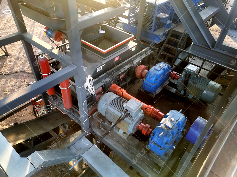 砂石级配不合理拖垮混凝土质量？液压对辊正能量网站入口能否破解这一难题？